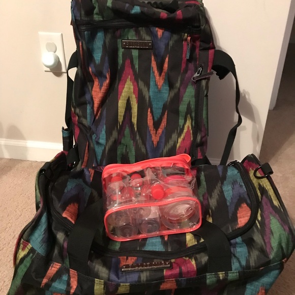 billabong travel bag on wheels